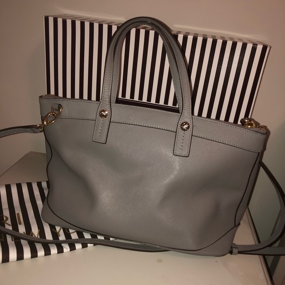 COLLECTIBLE! Henri Bendel West 57th crossbody bag - Picture 4 of 8